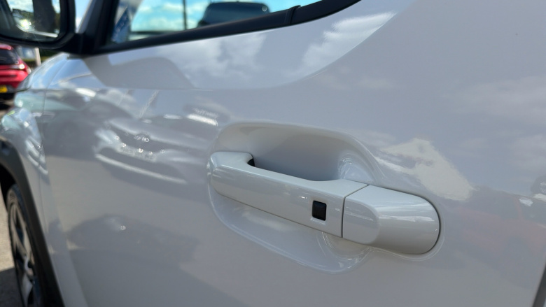 Hyundai INSTER 85kW 02 49kWh 5dr Auto Electric Hatchback